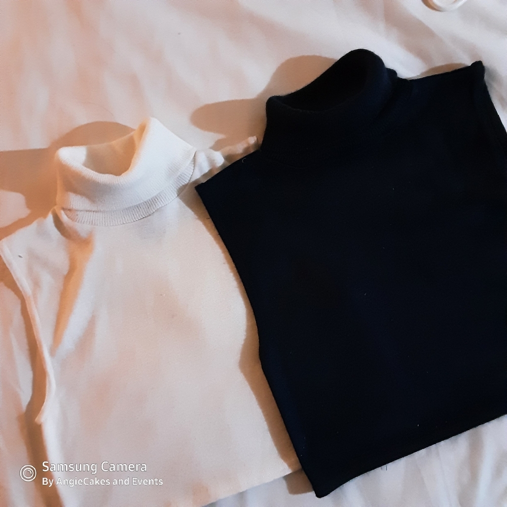 Outbreak women XL dicky turtleneck cropped sweater